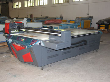 China Sistema operativo plano ULTRAVIOLETA de Microsoft Windows 98 de la impresora de la cabeza de impresión de RICOH GEN5 del chorro de tinta proveedor
