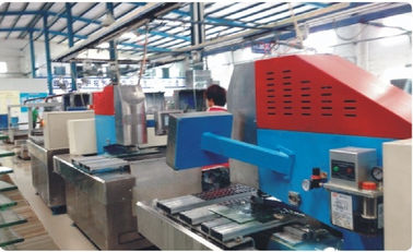 China Perforadora lateral de la perforación del camión, velocidad de cristal del equipo de proceso proveedor