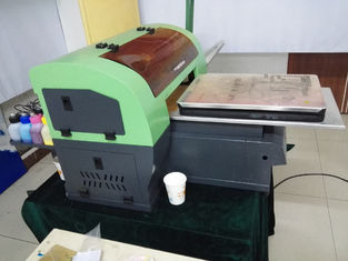 China Impresora de chorro de tinta llevada ultravioleta de la prueba del rasguño de la alta exactitud A3 para la altura máxima de la impresión de los 9CM proveedor