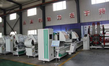 equipo del corte del CNC de la cabeza del doble de la ventana 4.5KW y de la maquinaria de la puerta proveedor