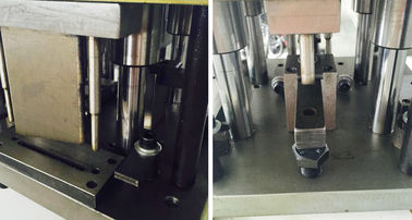 Sola máquina principal de la ventana de aluminio, punzonadora neumática del agujero del acero inoxidable proveedor