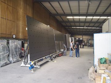 La cadena de producción de cristal aislador doble garantía de 1 año, apresura los 50m/minuto proveedor